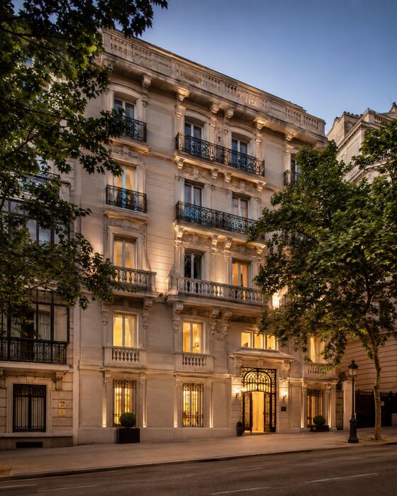 Edificio residencial clásico en Madrid